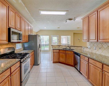 3323 Pioneer Bend Lane - Photo Thumbnail 8