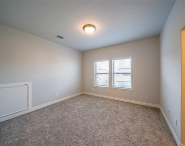 11803 Dalhousie Drive - Photo Thumbnail 35