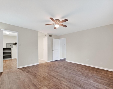 3700 W Clay Street - Photo Thumbnail 18