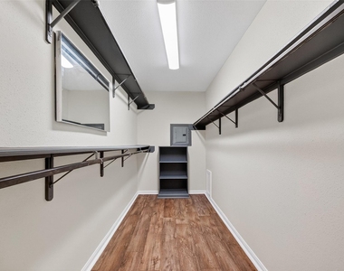 3700 W Clay Street - Photo Thumbnail 19