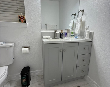 5615 Ashford Ridge Lane - Photo Thumbnail 34