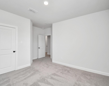 1538 Park Path Drive - Photo Thumbnail 30