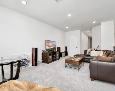 1538 Park Path Drive - Photo Thumbnail 22