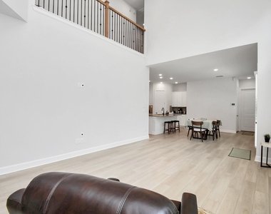 1538 Park Path Drive - Photo Thumbnail 11