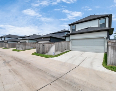 1538 Park Path Drive - Photo Thumbnail 35