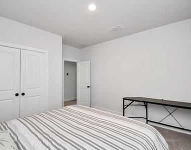 1538 Park Path Drive - Photo Thumbnail 26