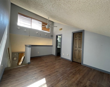 12900 Walden Road - Photo Thumbnail 12