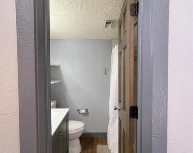 12900 Walden Road - Photo Thumbnail 15