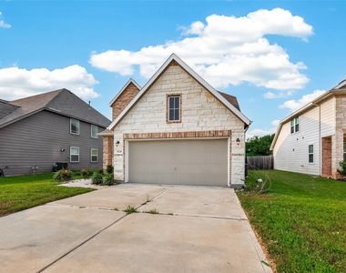 6126 Prince Place Dr - Photo Thumbnail 36