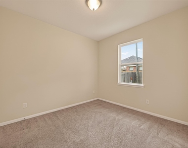 6126 Prince Place Dr - Photo Thumbnail 19