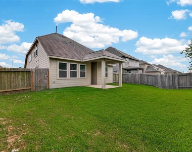 6126 Prince Place Dr - Photo Thumbnail 39