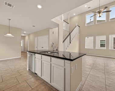 6126 Prince Place Dr - Photo Thumbnail 12