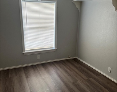 36022 Lomax Road - Photo Thumbnail 12