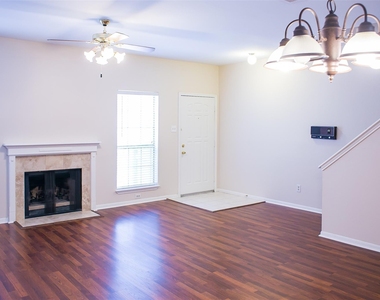 3098 Holly Hall Street - Photo Thumbnail 2