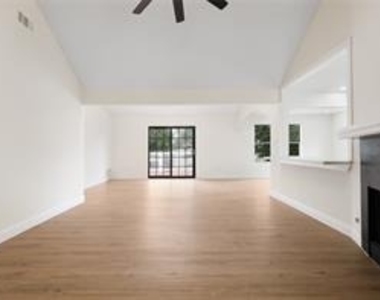 13530 La Concha Lane - Photo Thumbnail 4