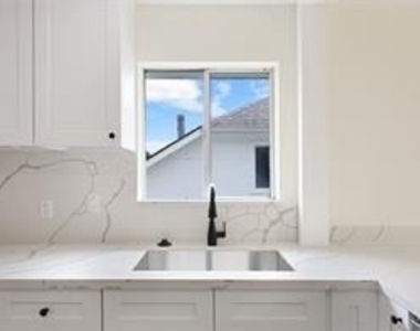 13530 La Concha Lane - Photo Thumbnail 23