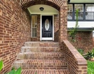 13530 La Concha Lane - Photo Thumbnail 2