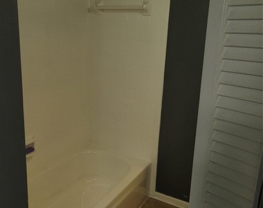 8425 Hearth Drive - Photo Thumbnail 19