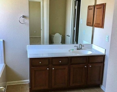 6343 Richland Hills Drive - Photo Thumbnail 16