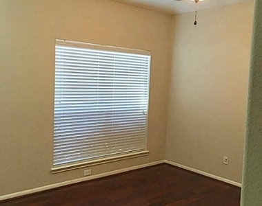 6343 Richland Hills Drive - Photo Thumbnail 2