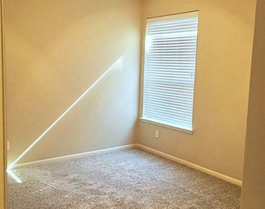6343 Richland Hills Drive - Photo Thumbnail 21