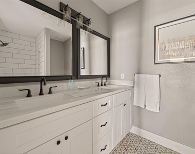 4309 Beggs Street - Photo Thumbnail 27