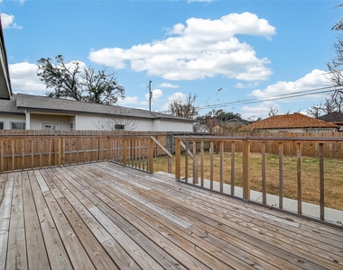 4309 Beggs Street - Photo Thumbnail 36