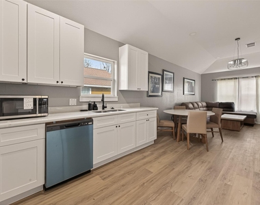 4309 Beggs Street - Photo Thumbnail 13