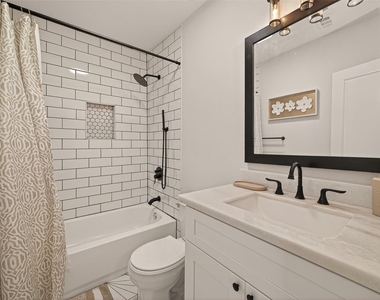 4309 Beggs Street - Photo Thumbnail 17