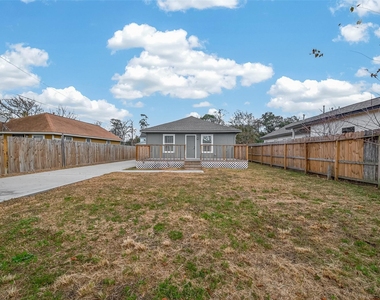 4309 Beggs Street - Photo Thumbnail 32