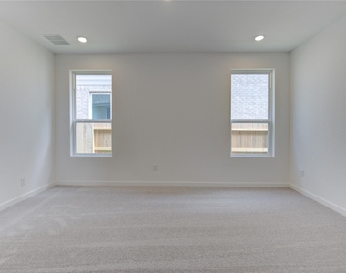 1047 Blue Stone Drive - Photo Thumbnail 35