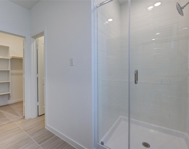 1047 Blue Stone Drive - Photo Thumbnail 44