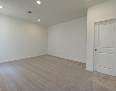 1047 Blue Stone Drive - Photo Thumbnail 39