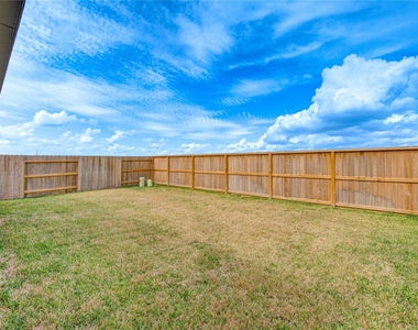 1047 Blue Stone Drive - Photo Thumbnail 49