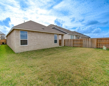 1047 Blue Stone Drive - Photo Thumbnail 48