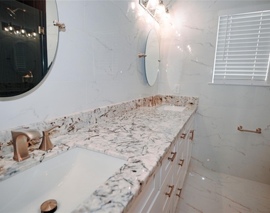 8006 Richmond Avenue - Photo Thumbnail 22