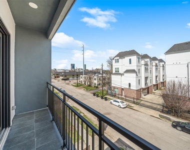 1839 Colquitt Street - Photo Thumbnail 12