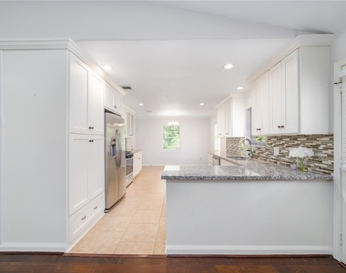 3422 Rustling Pines Street - Photo Thumbnail 8