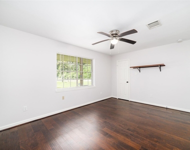 3422 Rustling Pines Street - Photo Thumbnail 18