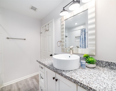 3422 Rustling Pines Street - Photo Thumbnail 14