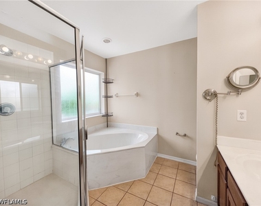 9706 Roundstone Circle - Photo Thumbnail 3