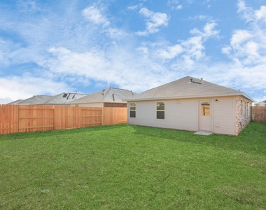 26726 Paloma Blanca Drive - Photo Thumbnail 4