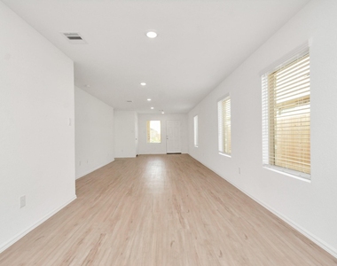 26726 Paloma Blanca Drive - Photo Thumbnail 18