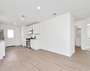 26726 Paloma Blanca Drive - Photo Thumbnail 16