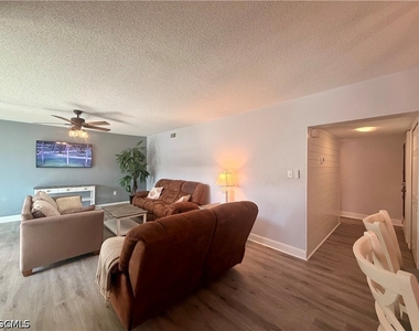 4912 Vincennes Street - Photo Thumbnail 5