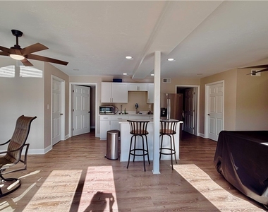 4912 Vincennes Street - Photo Thumbnail 37