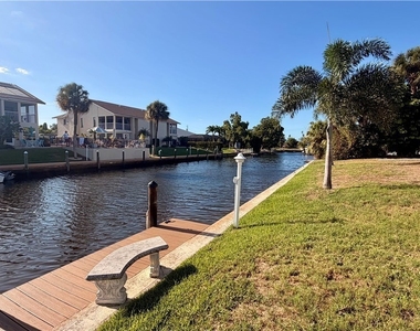 4912 Vincennes Street - Photo Thumbnail 32