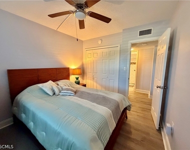 4912 Vincennes Street - Photo Thumbnail 19
