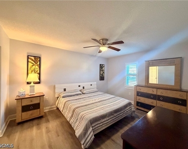 4912 Vincennes Street - Photo Thumbnail 20