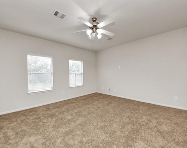 6702 Albion Cresent Drive - Photo Thumbnail 6